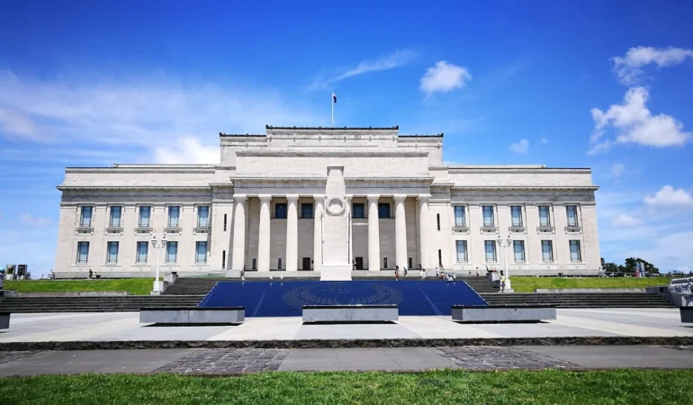 Auckland Discovery & Heritage Educational Tour